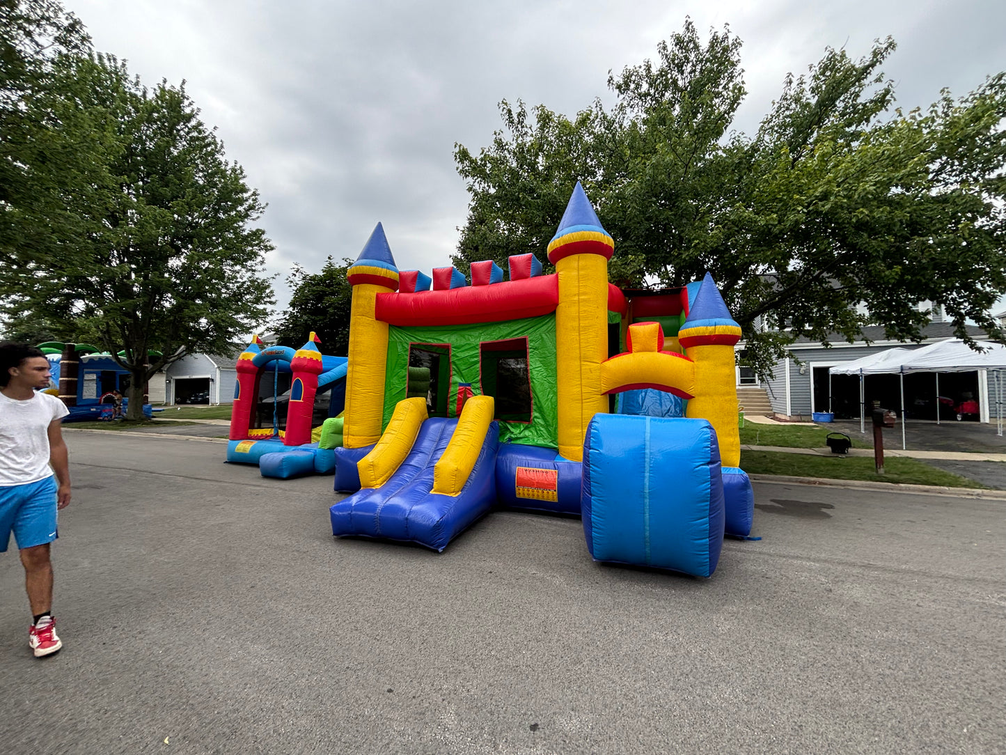 Giant Bounce House Castle w/ Slide combo 17ft x 16ft
