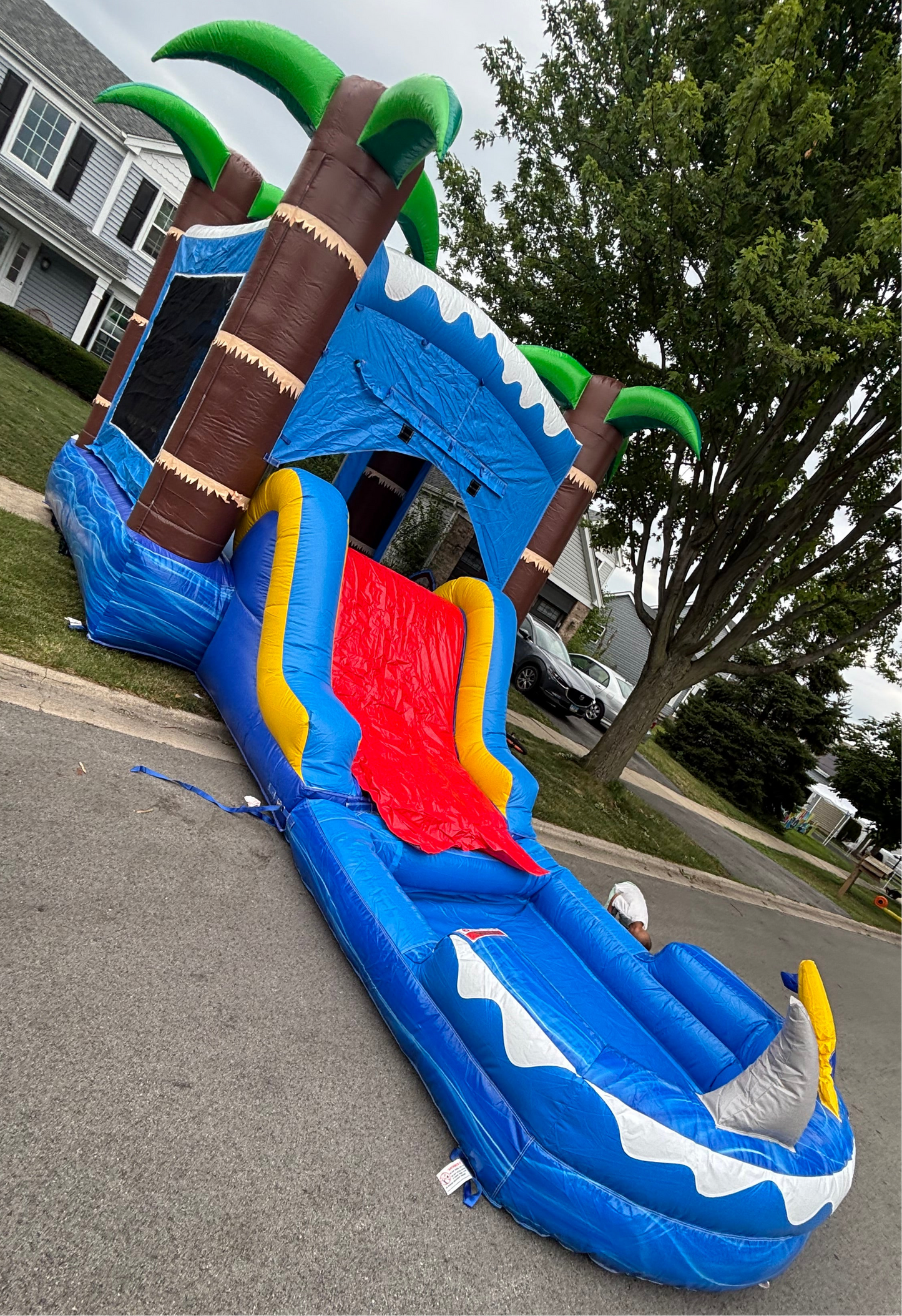 SHARK BOUNCE HOUSE w/ SLIDE COMBO 14ft x 26ft