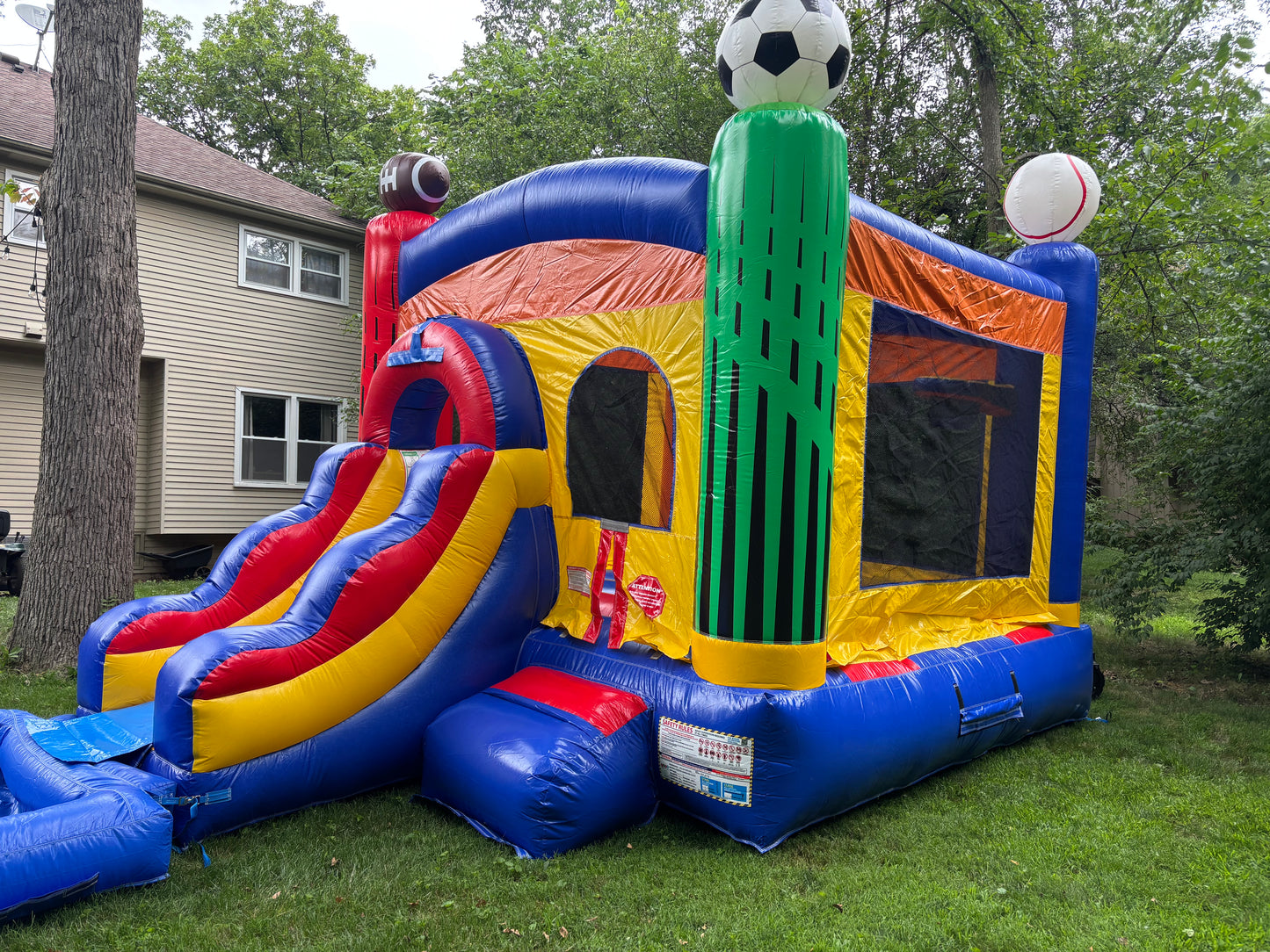 Combo bouncer w/ slide (wet/dry)